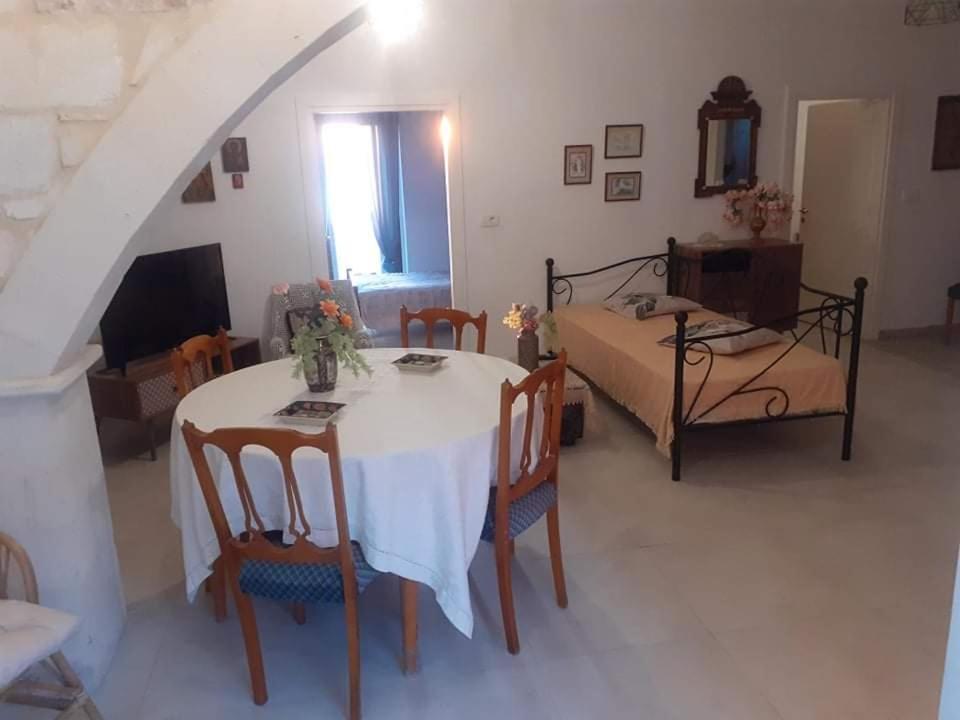 Maria'S Villa Mirsini  Exteriör bild